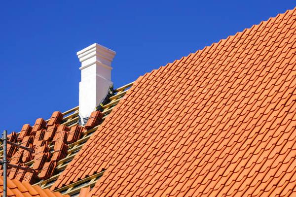 Benefits of Upgrading to Modern Roofing Materials During Replacement